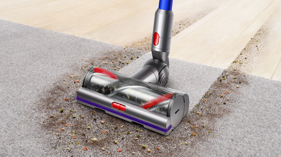 Powerful cleaning on floors and carpets